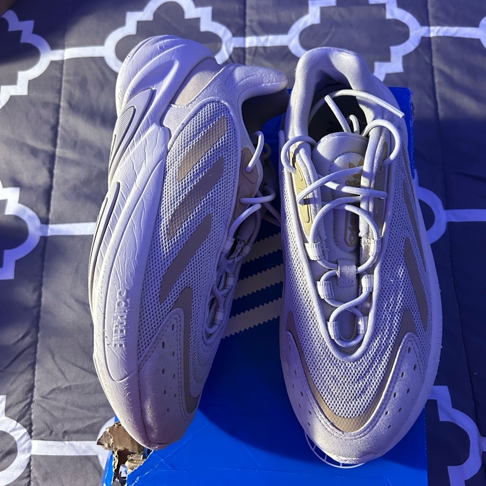 Adidas Ozelia J
